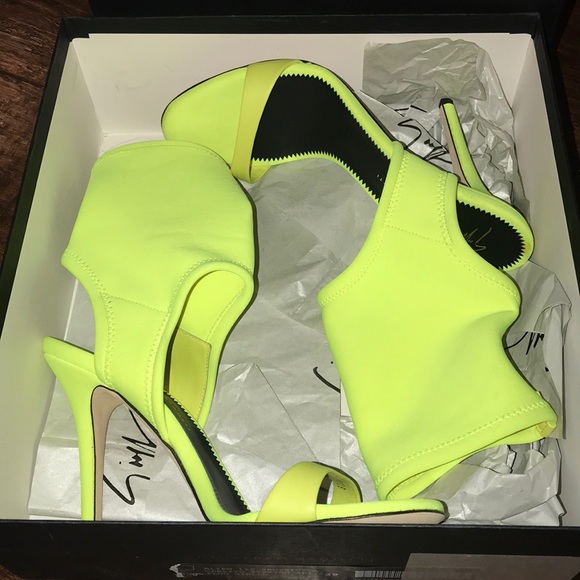 Giuseppe Zanotti Shoes - Giuseppe Zanotti ankle cuff sandals neoprene 39